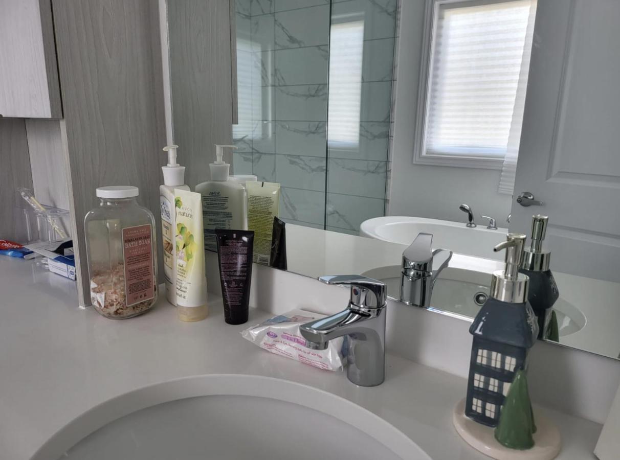 5 Star Home Ottawa Bagian luar foto