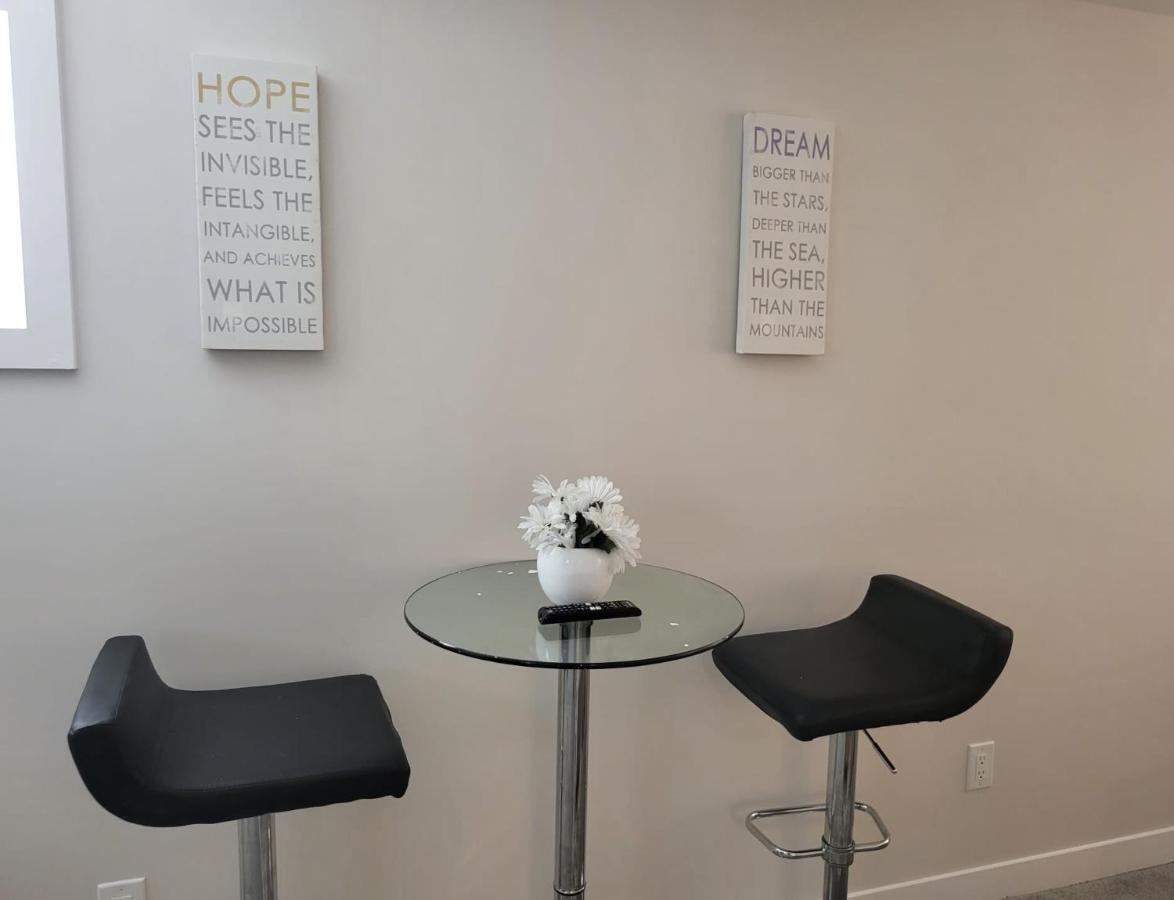 5 Star Home Ottawa Bagian luar foto