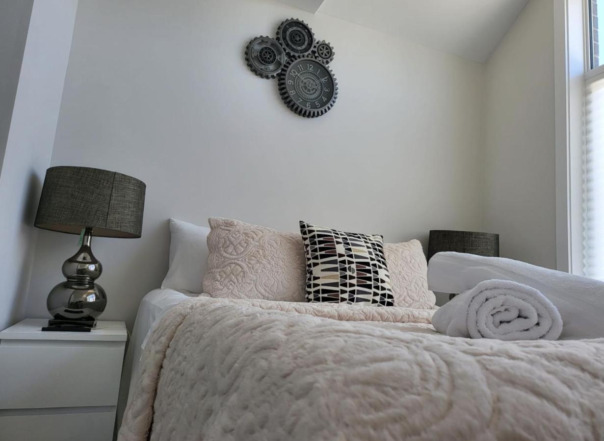 5 Star Home Ottawa Bagian luar foto